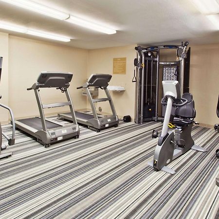 Sonesta Simply Suites Cleveland North Olmsted Airport מראה חיצוני תמונה