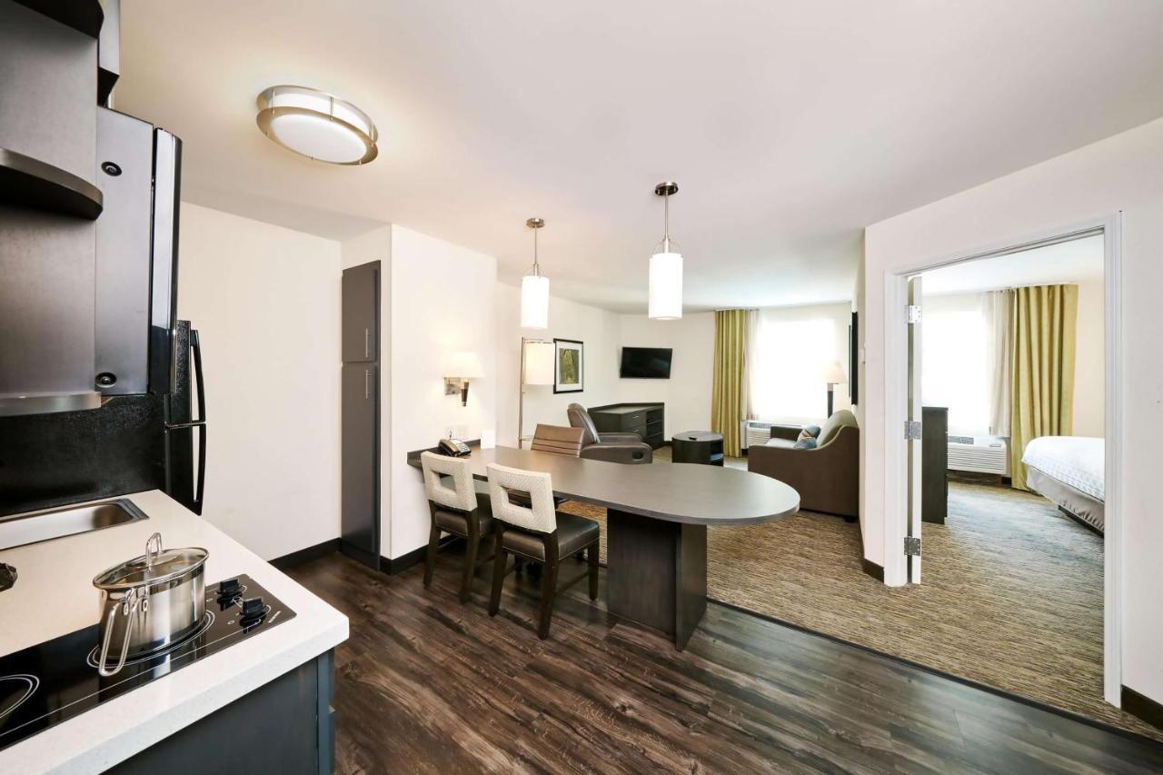 Sonesta Simply Suites Cleveland North Olmsted Airport מראה חיצוני תמונה
