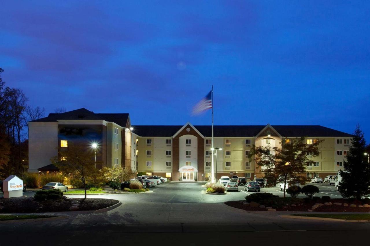Sonesta Simply Suites Cleveland North Olmsted Airport מראה חיצוני תמונה