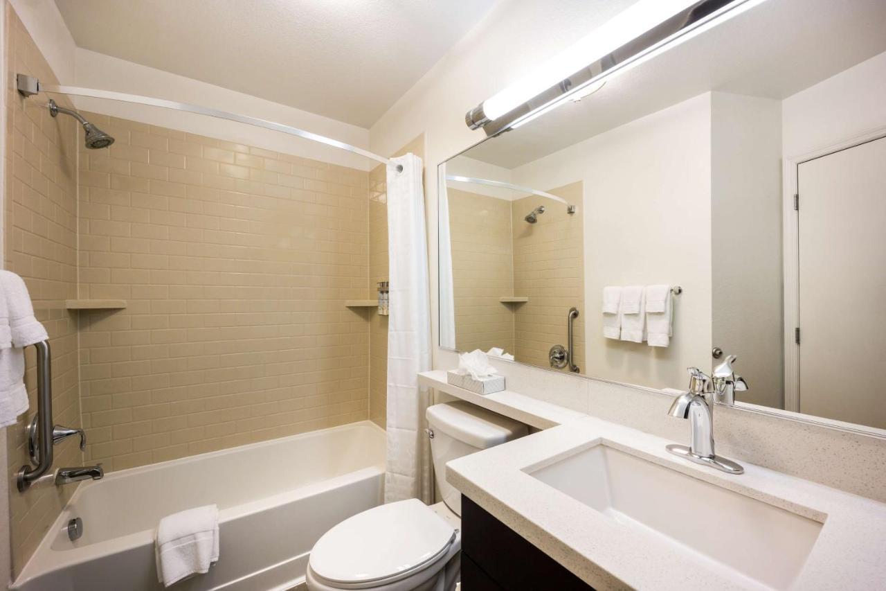 Sonesta Simply Suites Cleveland North Olmsted Airport מראה חיצוני תמונה
