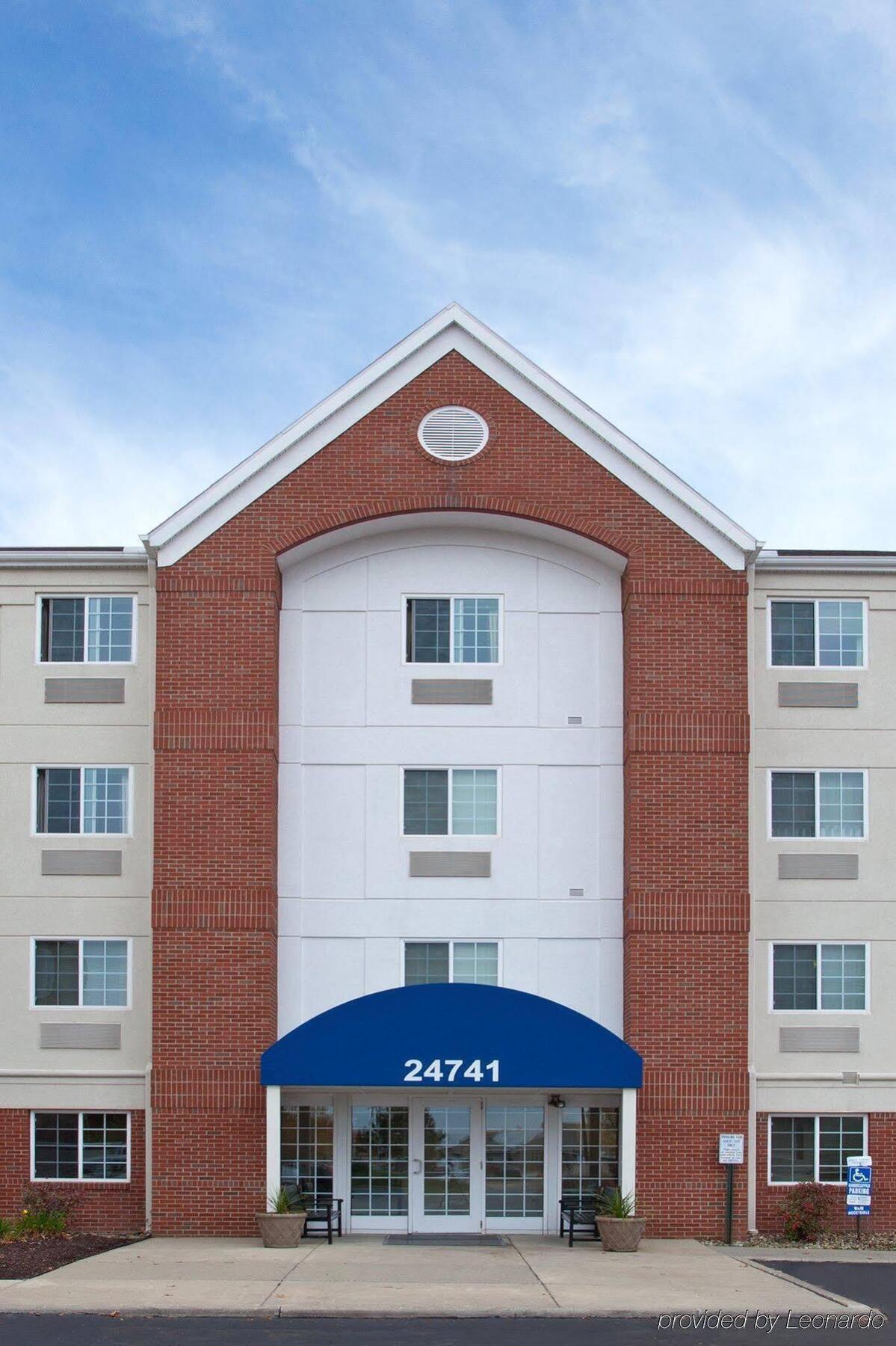 Sonesta Simply Suites Cleveland North Olmsted Airport מראה חיצוני תמונה