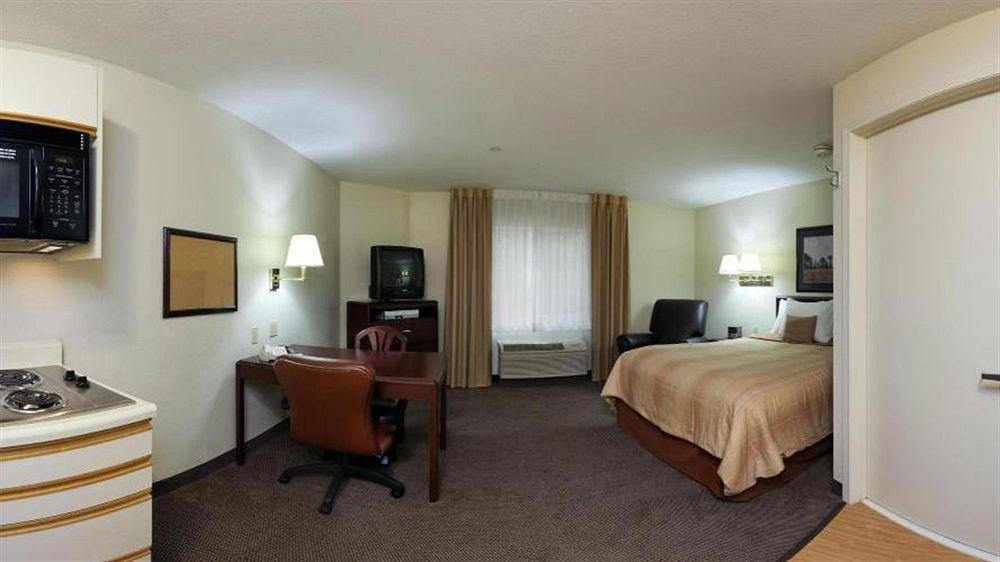 Sonesta Simply Suites Cleveland North Olmsted Airport מראה חיצוני תמונה